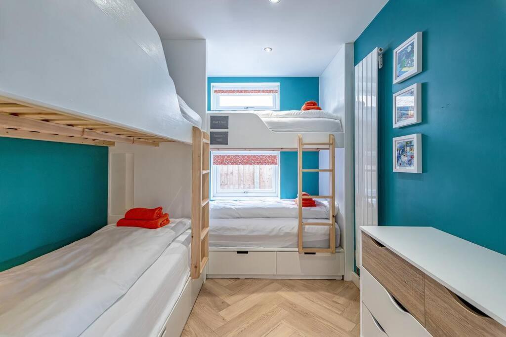 Family-Friendly Retreat Between Beach & Mountains Tremadog エクステリア 写真