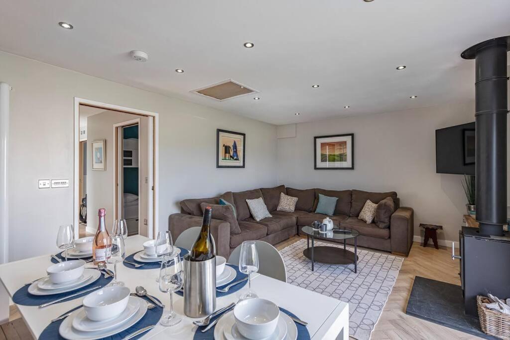 Family-Friendly Retreat Between Beach & Mountains Tremadog エクステリア 写真