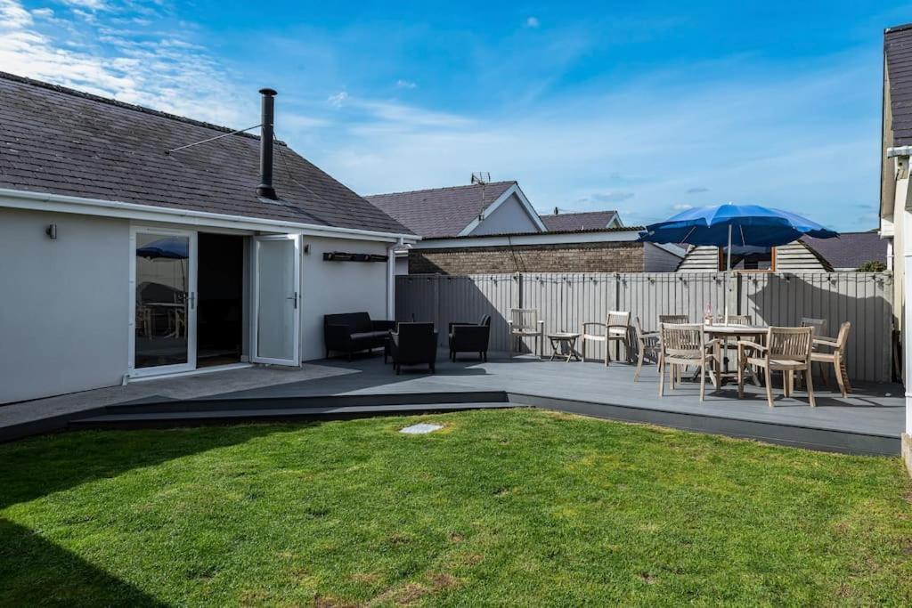Family-Friendly Retreat Between Beach & Mountains Tremadog エクステリア 写真